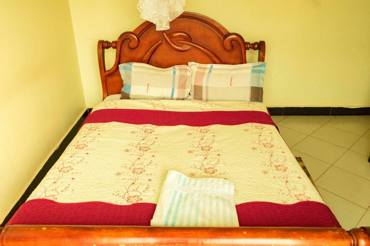 Relief Motel Fort Portal Exterior photo